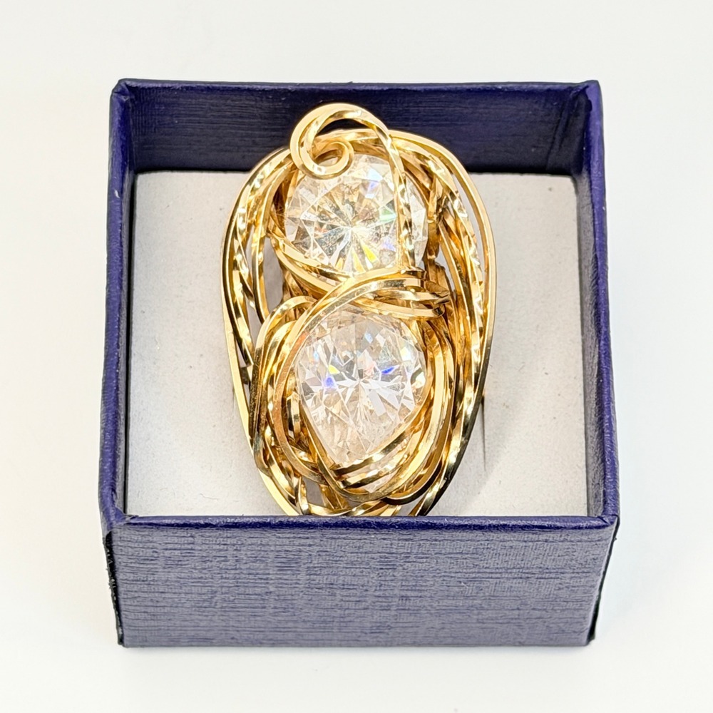 Chic Vintage 1970s Gold Tone Wire Wrapped Clear Crystal Statement Ring Size 7